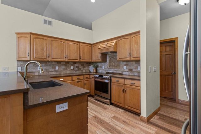 W5875 SWEET CLOVER DRIVE, Appleton, WI 54915
