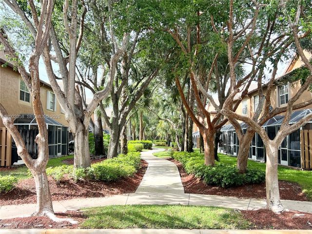 1524 Coronado Rd, Weston, FL 33327