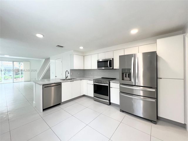 1524 Coronado Rd, Weston, FL 33327