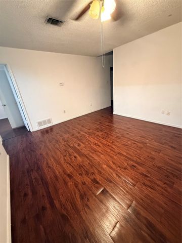 2809 Newkirk Court, Euless, TX 76039