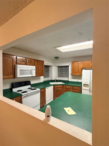 2809 Newkirk Court, Euless, TX 76039