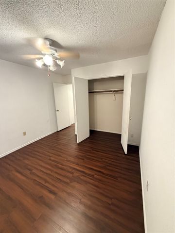 2809 Newkirk Court, Euless, TX 76039