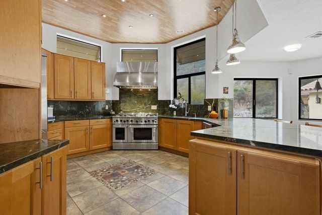 10 Venus Drive, Rancho Mirage, CA 92270