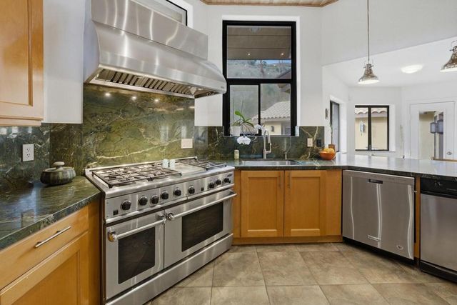 10 Venus Drive, Rancho Mirage, CA 92270