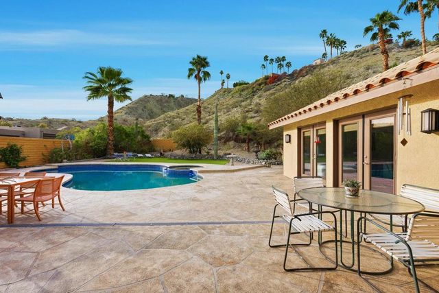 10 Venus Drive, Rancho Mirage, CA 92270