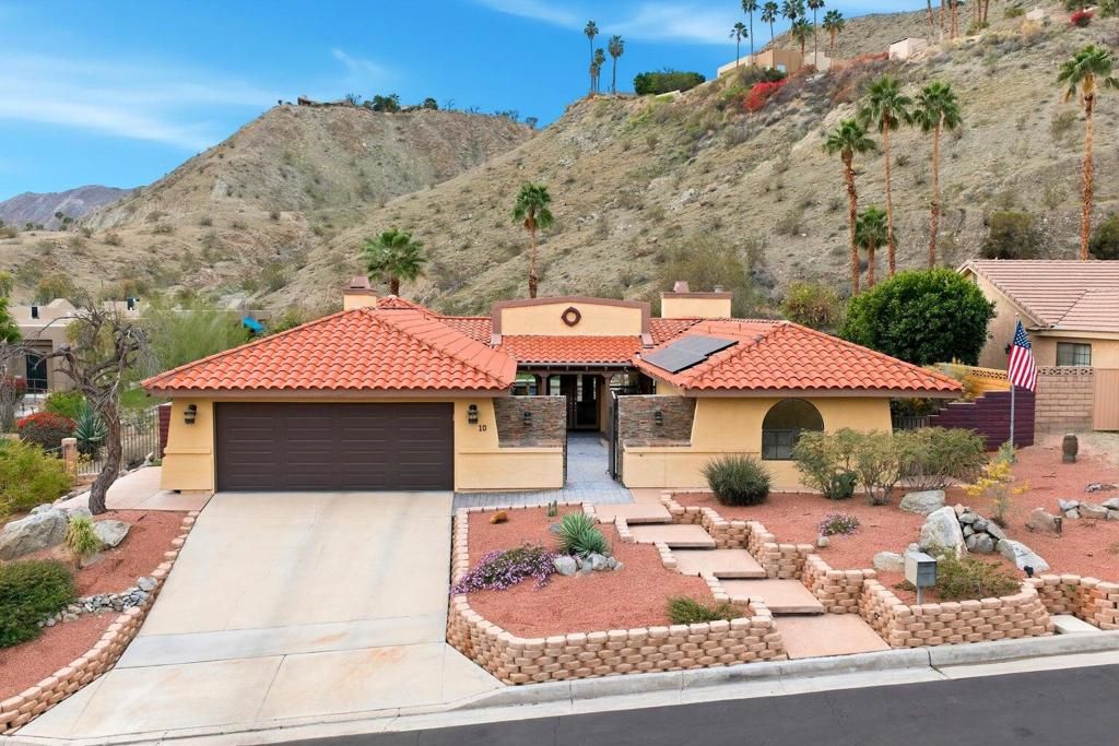 10 Venus Drive, Rancho Mirage, CA 92270