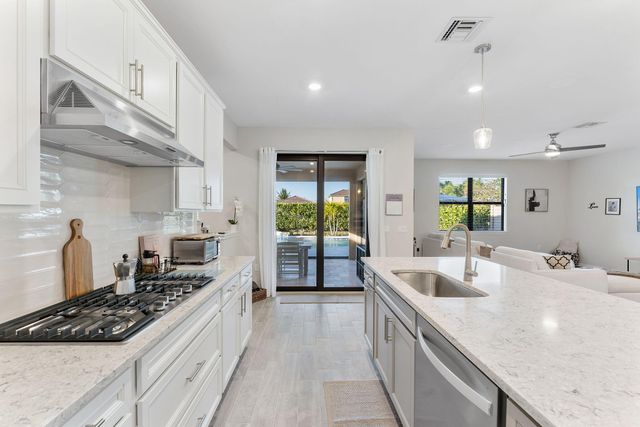 8623 Patron Lane, Lake Worth, FL 33467