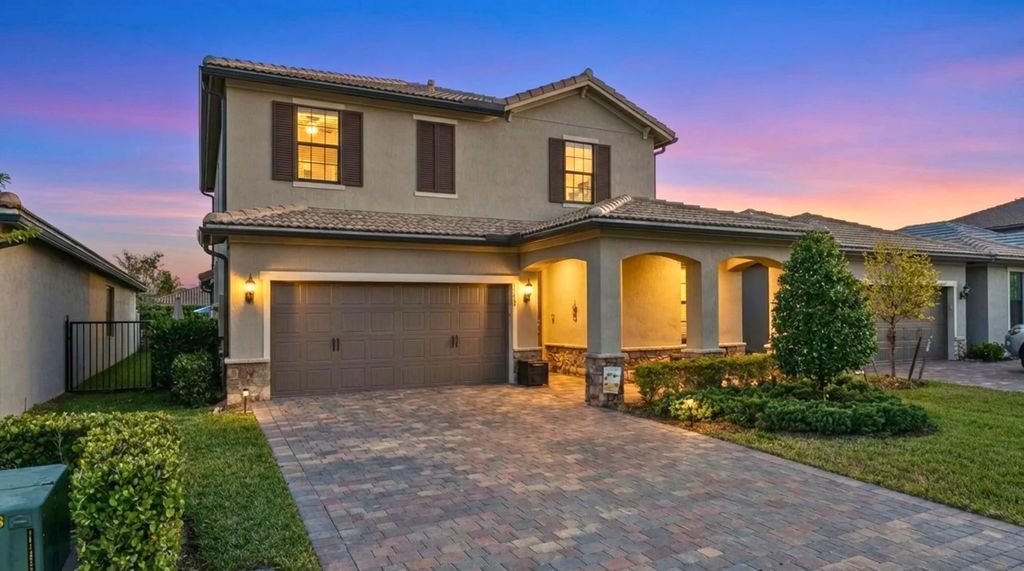 8623 Patron Lane, Lake Worth, FL 33467