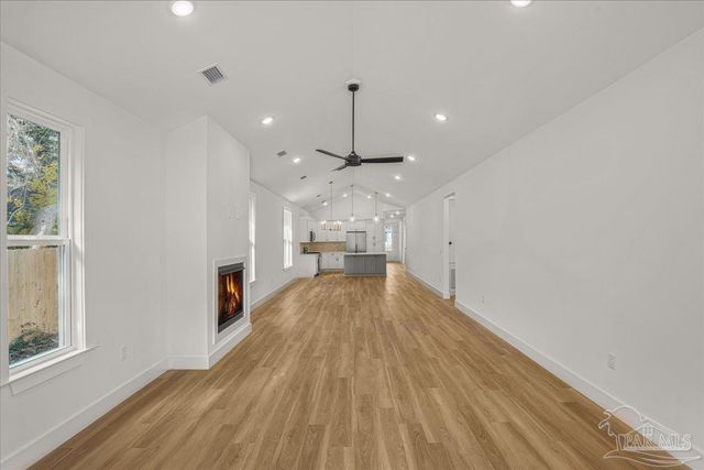 2807 E Gonzales St, Pensacola, FL 32503