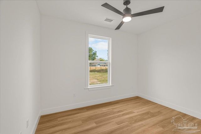 2807 E Gonzales St, Pensacola, FL 32503