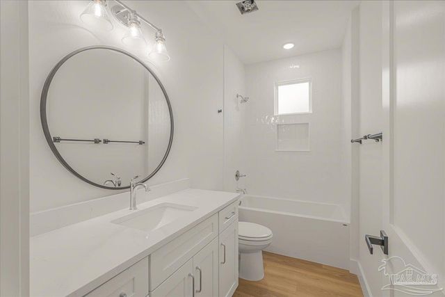 2807 E Gonzales St, Pensacola, FL 32503