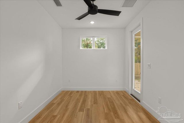 2807 E Gonzales St, Pensacola, FL 32503