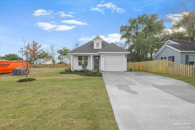 2807 E Gonzales St, Pensacola, FL 32503