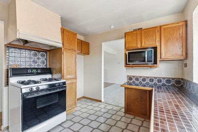 1609 1609 Darwin St, Seaside, CA 93955