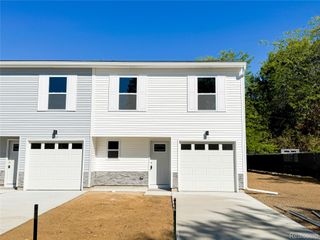 109 Oakwood Street, Holly Village, MI 48442