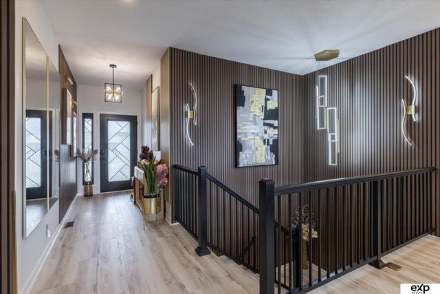 16901 Vernon Avenue, Omaha, NE 68116