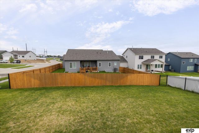 16901 Vernon Avenue, Omaha, NE 68116