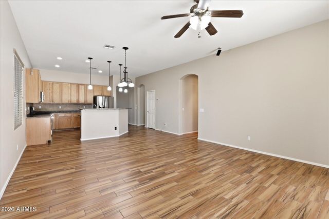 3577 W NAOMI Lane, San Tan Valley, AZ 85144