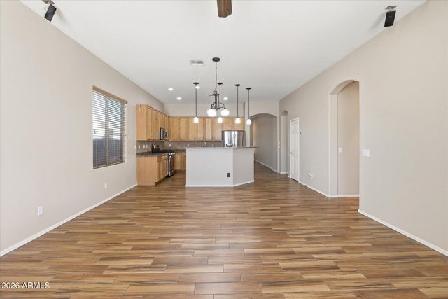3577 W NAOMI Lane, San Tan Valley, AZ 85144