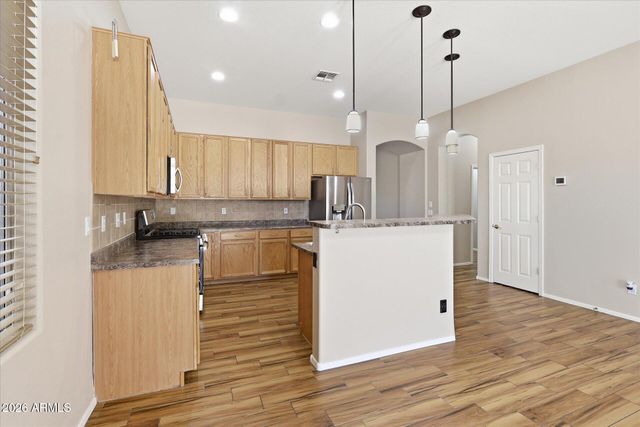 3577 W NAOMI Lane, San Tan Valley, AZ 85144