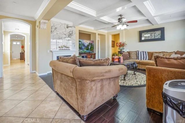 5003 THORNBERRY WAY, Fontana, CA 92336