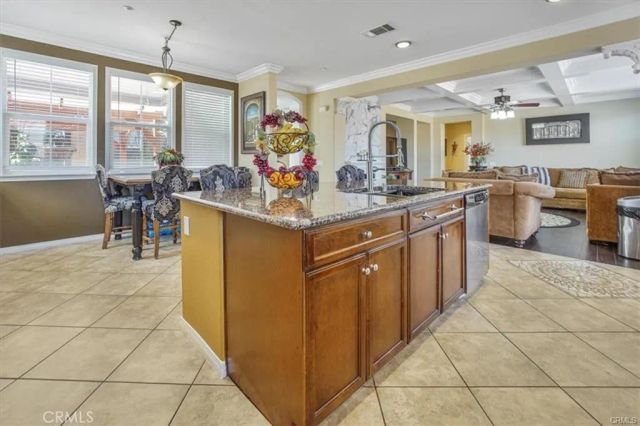 5003 THORNBERRY WAY, Fontana, CA 92336