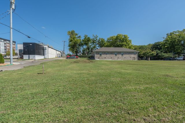 107 Cleveland St, Nashville, TN 37207