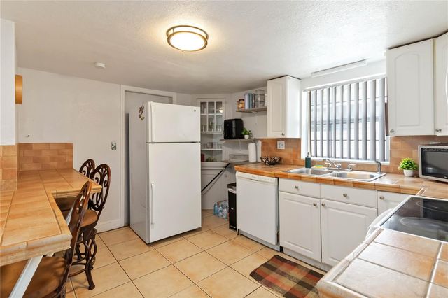 710 BAY STREET, Kissimmee, FL 34744