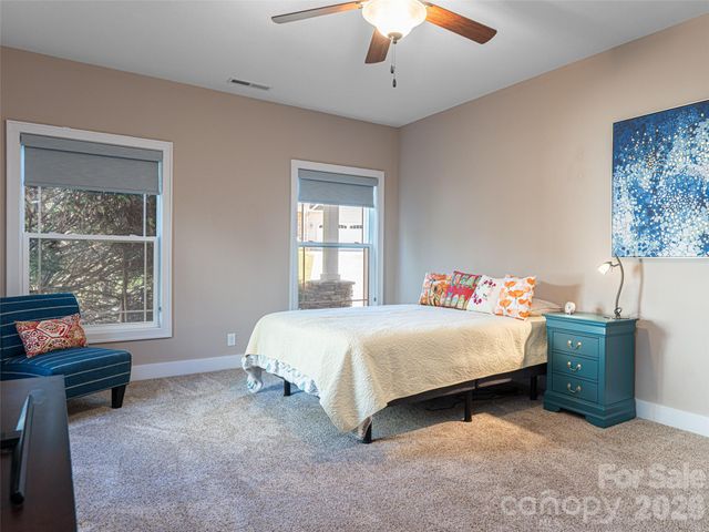 34 Driftstone Circle, Arden, NC 28704