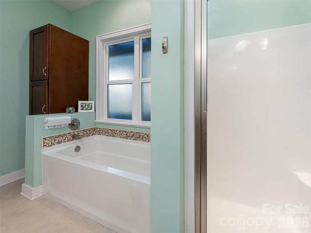 34 Driftstone Circle, Arden, NC 28704