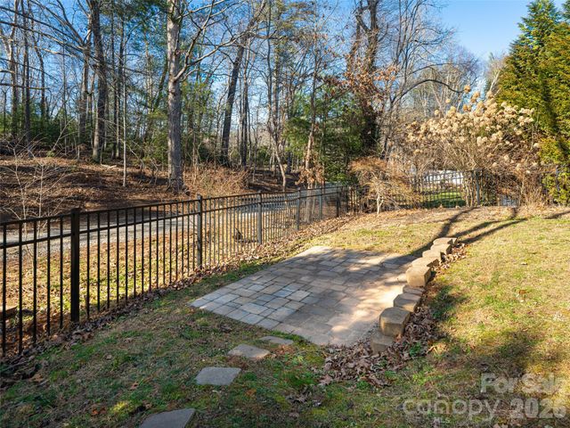 34 Driftstone Circle, Arden, NC 28704
