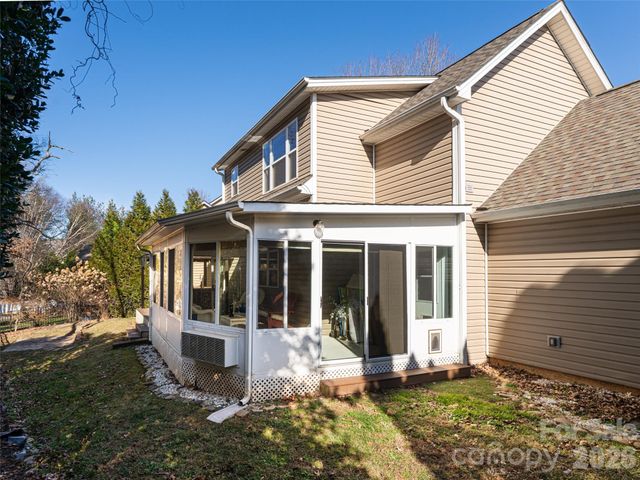 34 Driftstone Circle, Arden, NC 28704