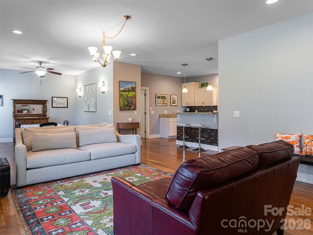 34 Driftstone Circle, Arden, NC 28704