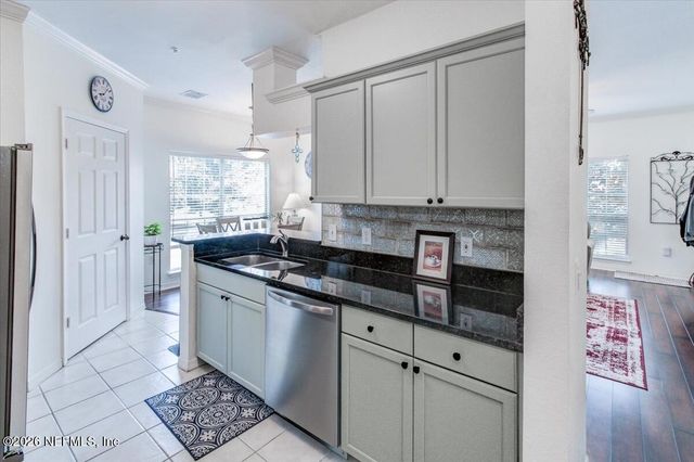 10961 BURNT MILL Road 828, Jacksonville, FL 32256