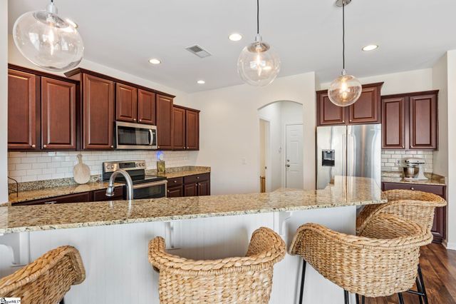 208 Clairhill Court, Simpsonville, SC 29680