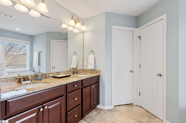 208 Clairhill Court, Simpsonville, SC 29680