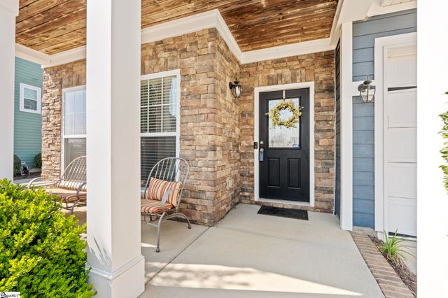 208 Clairhill Court, Simpsonville, SC 29680