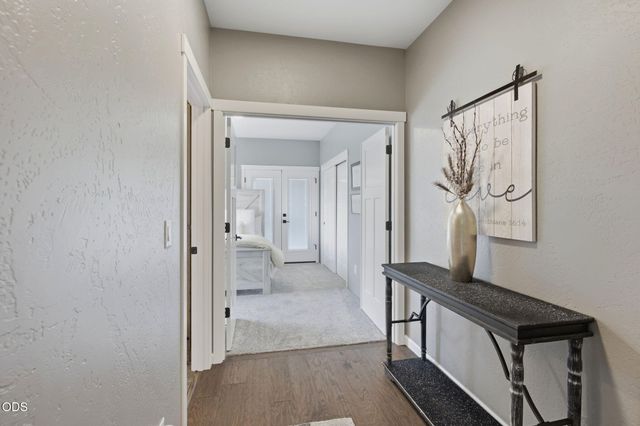 326 SW Kennedy Way, Grants Pass, OR 97526