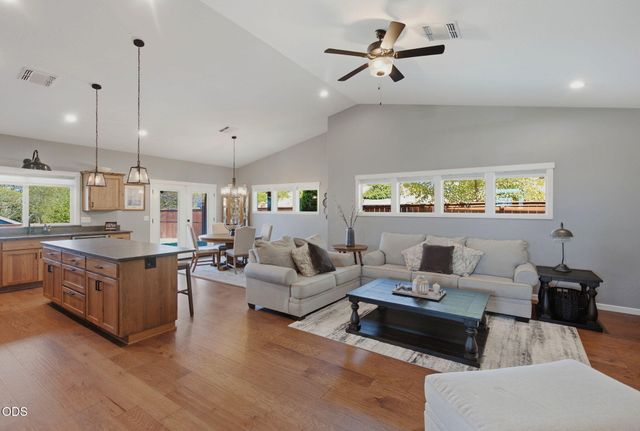 326 SW Kennedy Way, Grants Pass, OR 97526
