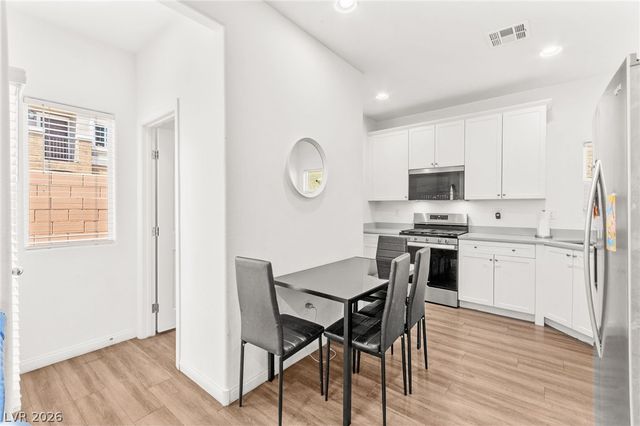 3664 High Prairie Avenue, Las Vegas, NV 89115