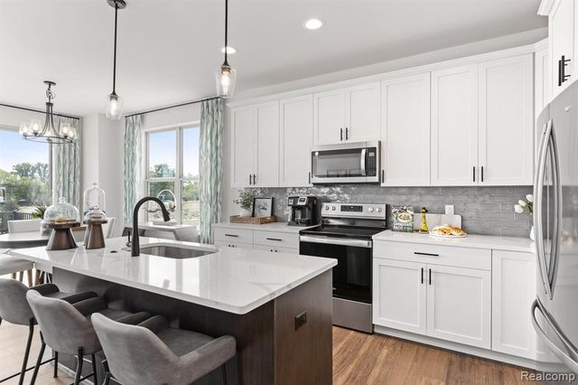 1476 Turner Drive 3, Commerce Twp, MI 48390