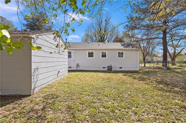 2712 Fenway AVE, Chesapeake, VA 23323