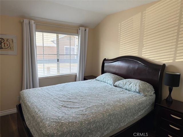 6975 Agra, Commerce, CA 90040