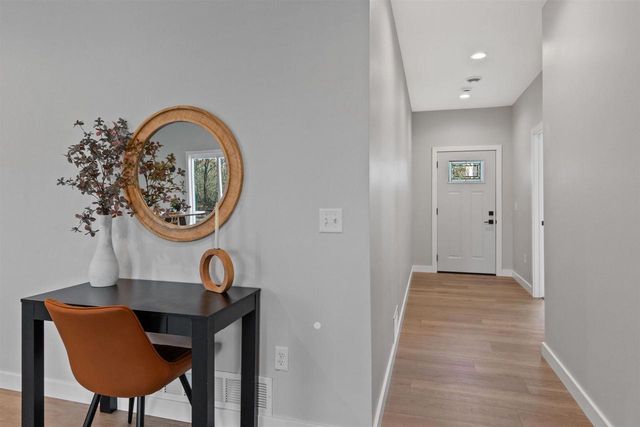 125 BENNINGTON COURT, Plover, WI 54467