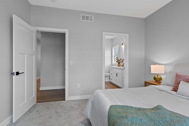 125 BENNINGTON COURT, Plover, WI 54467