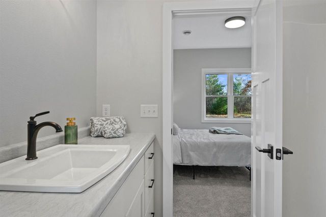 125 BENNINGTON COURT, Plover, WI 54467