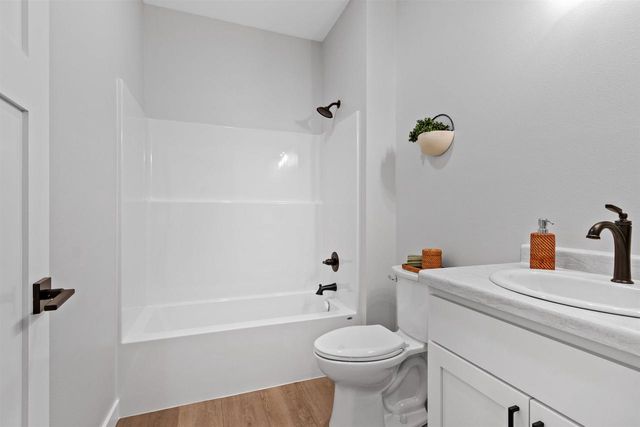 125 BENNINGTON COURT, Plover, WI 54467