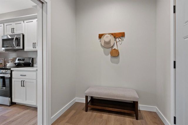 125 BENNINGTON COURT, Plover, WI 54467