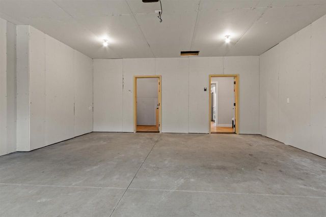 125 BENNINGTON COURT, Plover, WI 54467