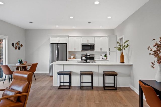 125 BENNINGTON COURT, Plover, WI 54467